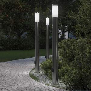 [4006022] Lampy słupkowe z czujnikiem i gniazdkiem, 3 szt., 110 cm, stal nierdzewna, IP44